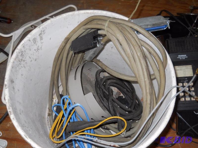 lot 30 image: Bucket of Wire