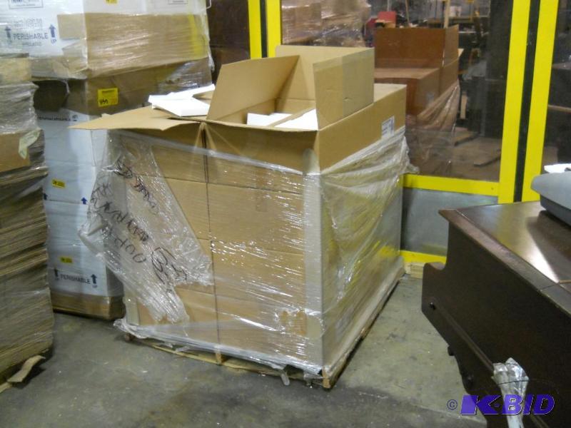 lot 40 image: 6,400 Single Slice Pizza Boxes.