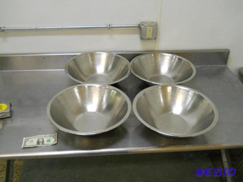 lot 52 image: 4 Stainless Steel Mixing Bowls