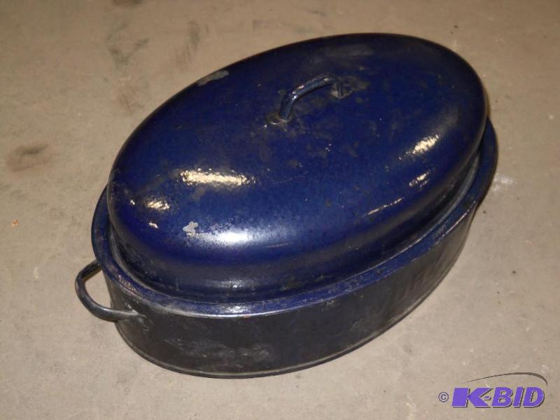 lot 64 image: Turkey Cooking Pot