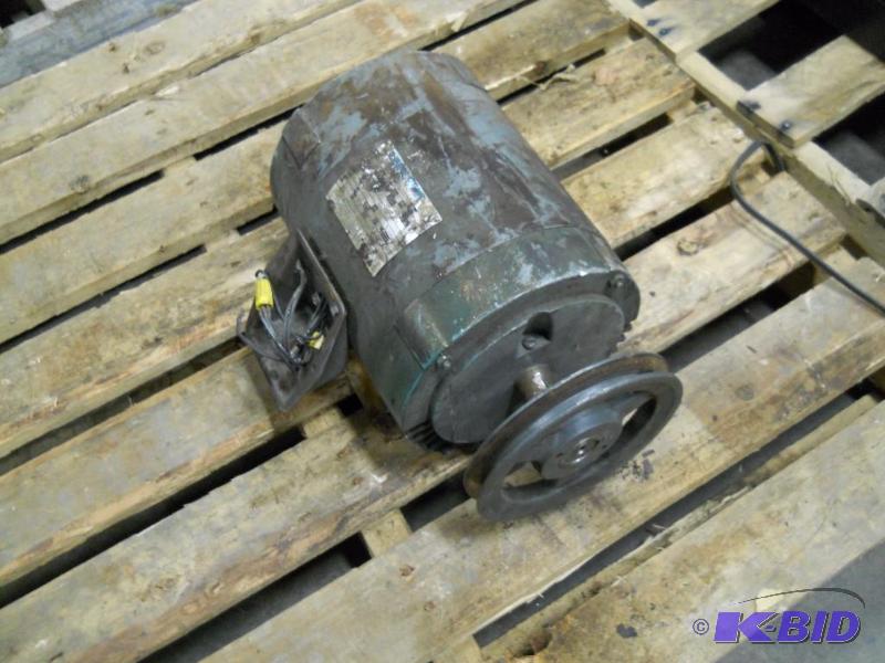 lot 73 image: Marathon 5HP Electric Motor. 3 Phase.