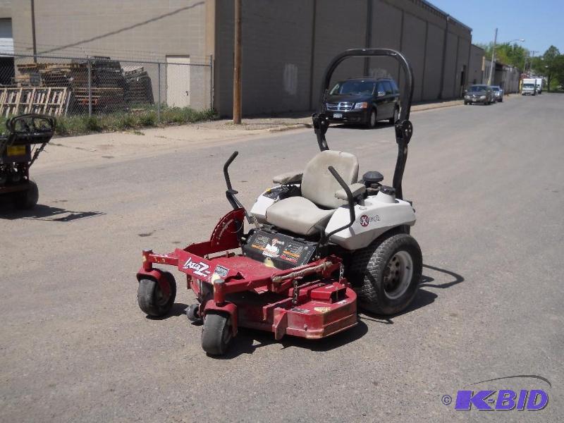 lot 1 image: Exmark Lazer Z Zero Turn Riding Lawn Mower. 46. NO RESERVE