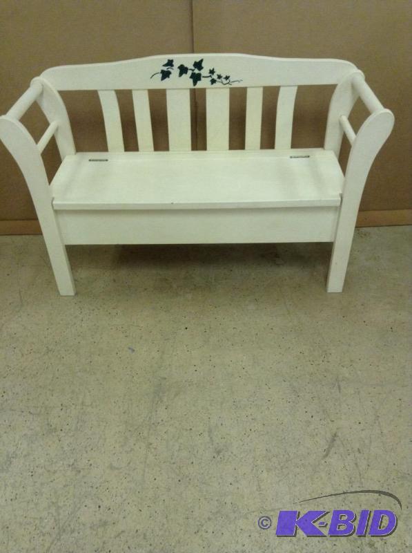 lot 1 image: Decorative Wood Bench