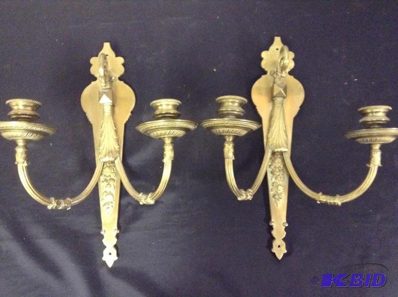 lot 16 image: Pair of Brass Candle Wall Sconces
