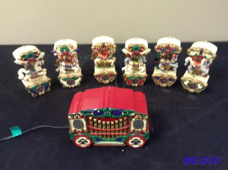 lot 20 image: Mr. Christmas Holiday Carousel