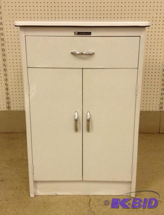 lot 39 image: Enamel Top Kitchen or Utility Counter with Storage
