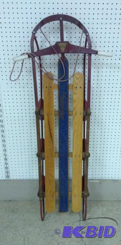 lot 43 image: Vintage Wards Hawthorne Sled