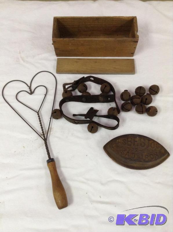 lot 57 image: Assortment of Primitives
