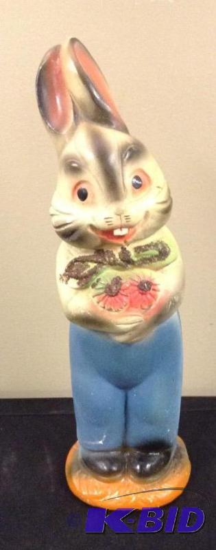 lot 58 image: Vintage Painted Chalkware Rabbit Figure
