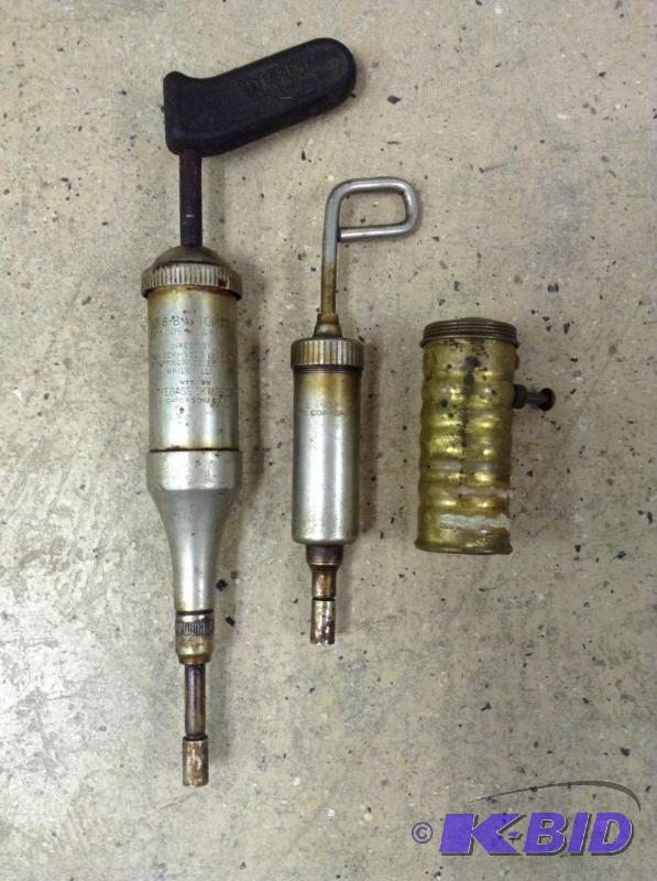 lot 62 image: Group of Grease Guns