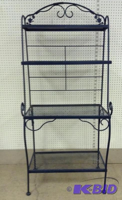 lot 76 image: Metal Bakers Rack