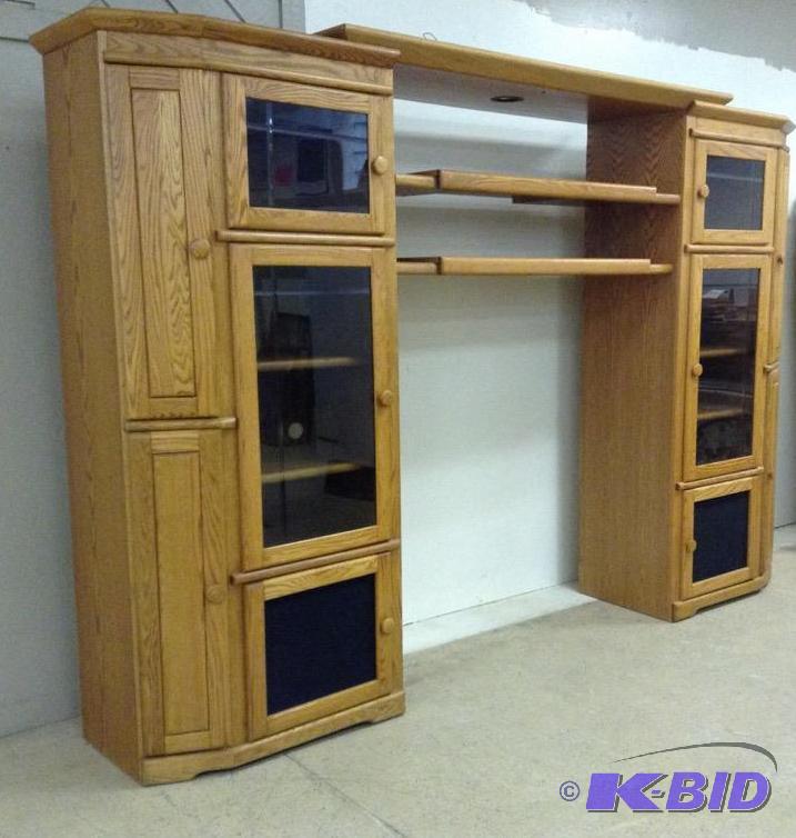 lot 91 image: Nice Wall Unit Oak Entertainment Center with Tinted Glass