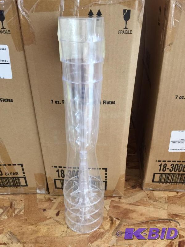 lot 100 image: 7oz Champagne Flutes