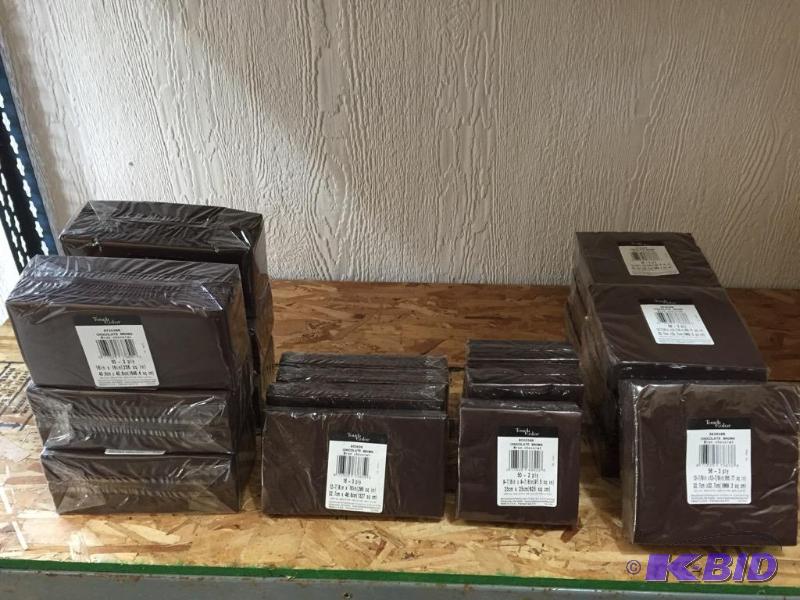 lot 14 image: Chocolate Brown Napkins And Tableskirts