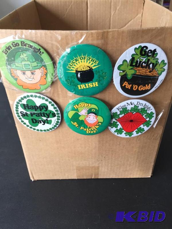 lot 144 image: St Pattys Butttons