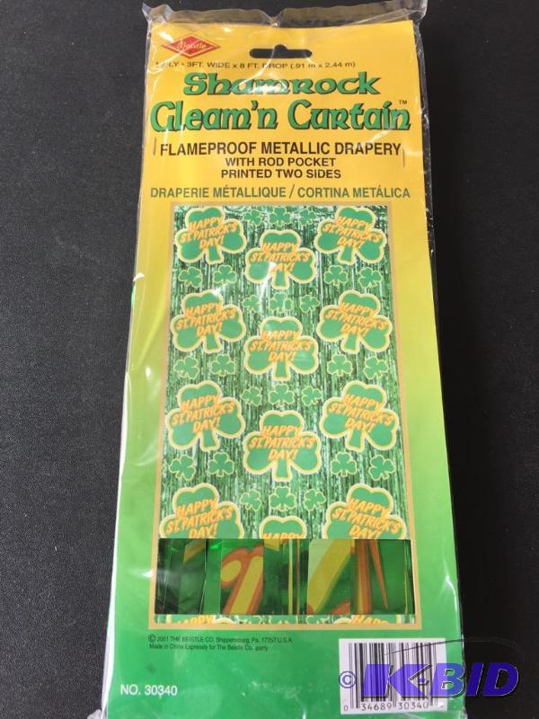 lot 155 image: Shamrock Curtain