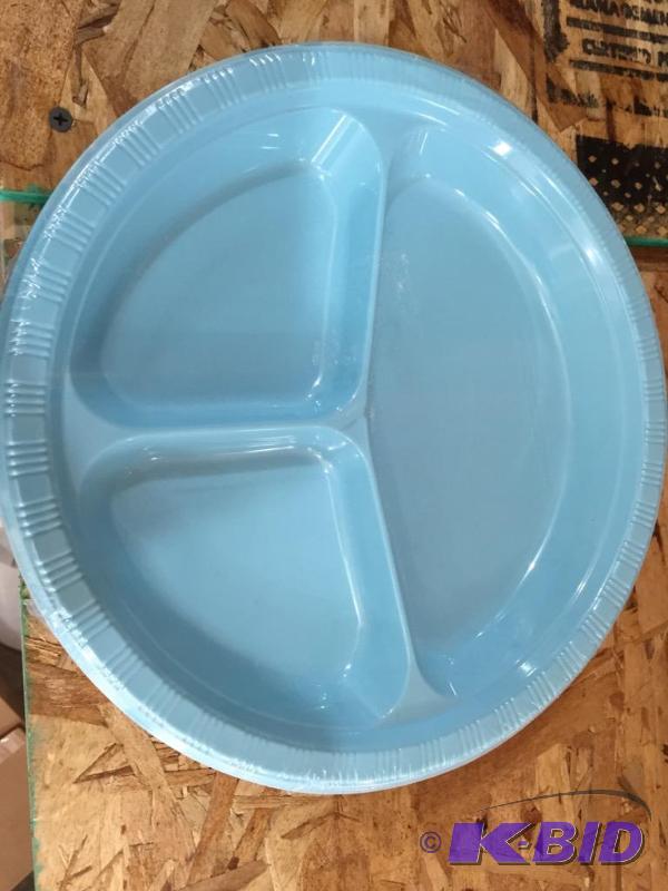 lot 160 image: 10.25 Inch Divided Plates