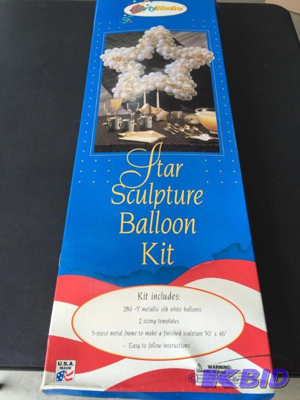 lot 162 image: Balloon Kit