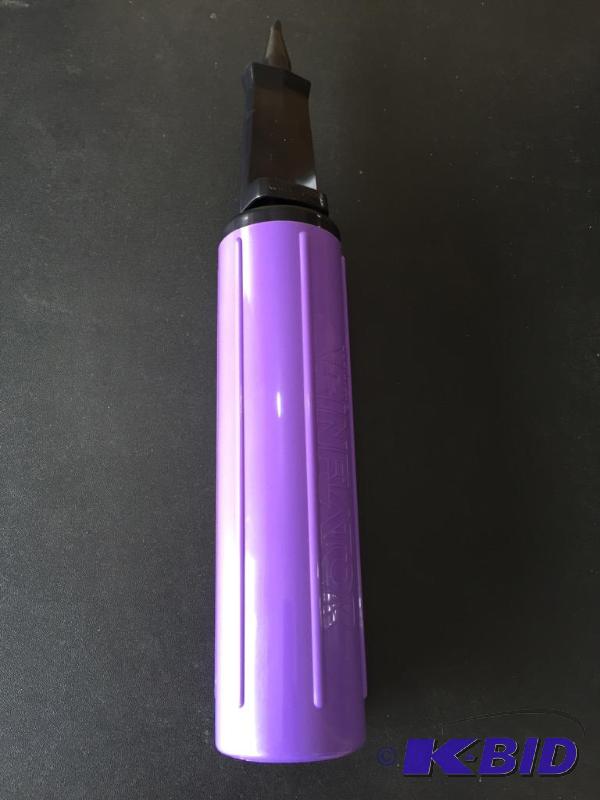 lot 165 image: Balloon Pumps