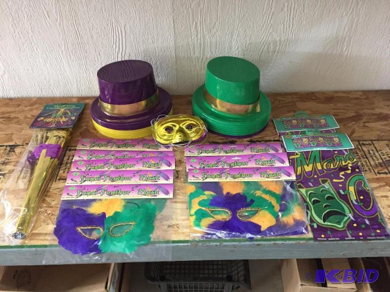 lot 21 image: Mardi-Gras Party Pack.