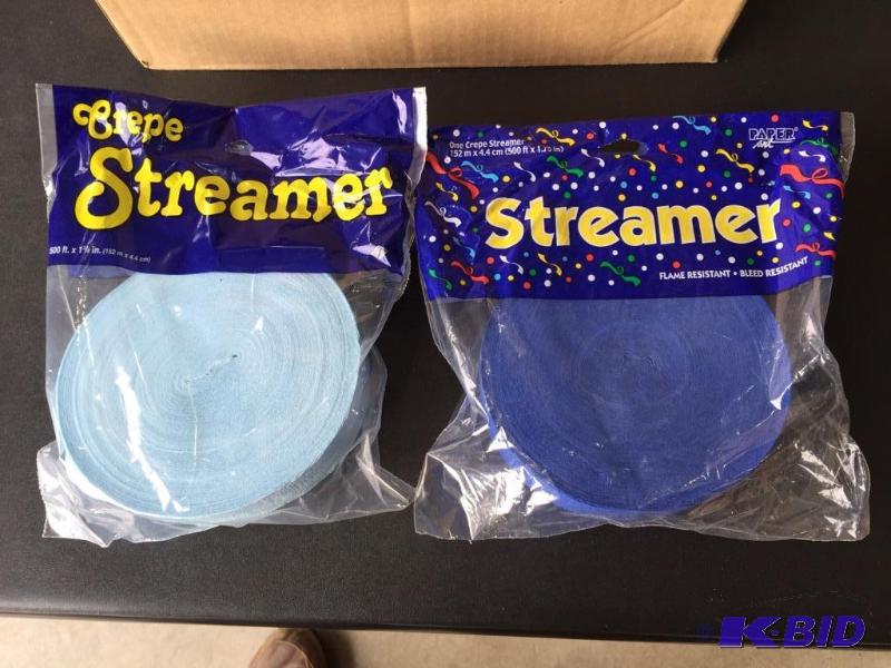 lot 219 image: Blue Streamers
