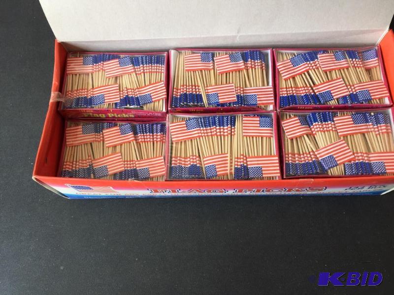 lot 293 image: Patriotic Flag Picks