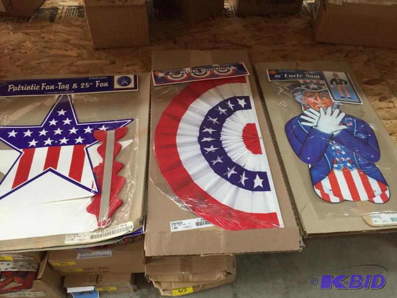 lot 313 image: 4th of July Goodies