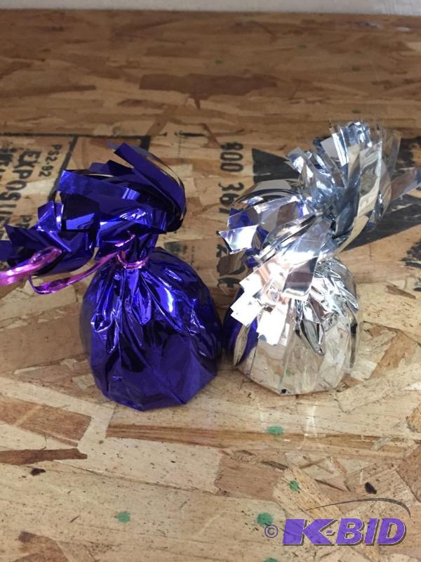 lot 49 image: Assorted Color Balloon Weights