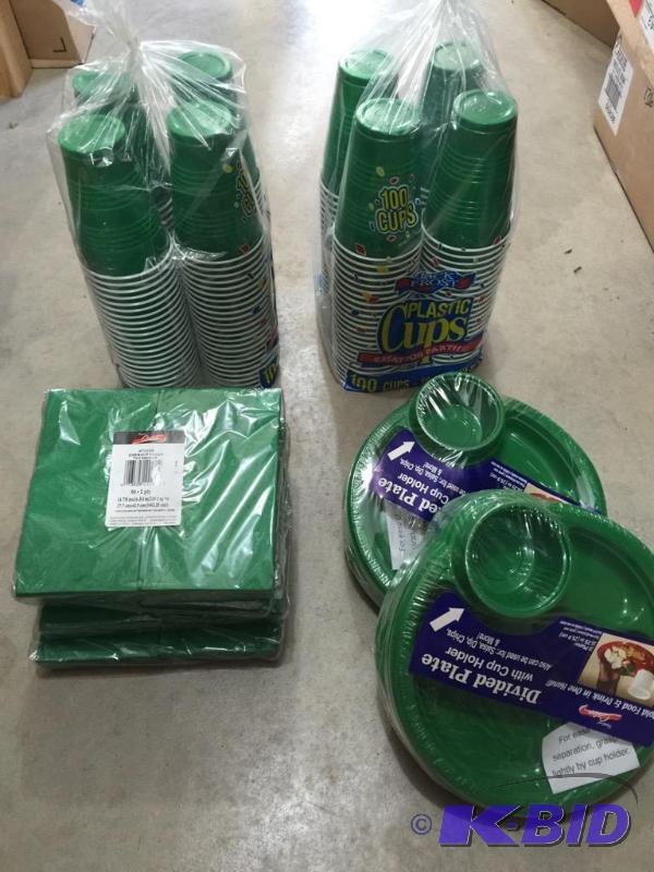 lot 79 image: Emerald Green Plates, Napkins and Cups.