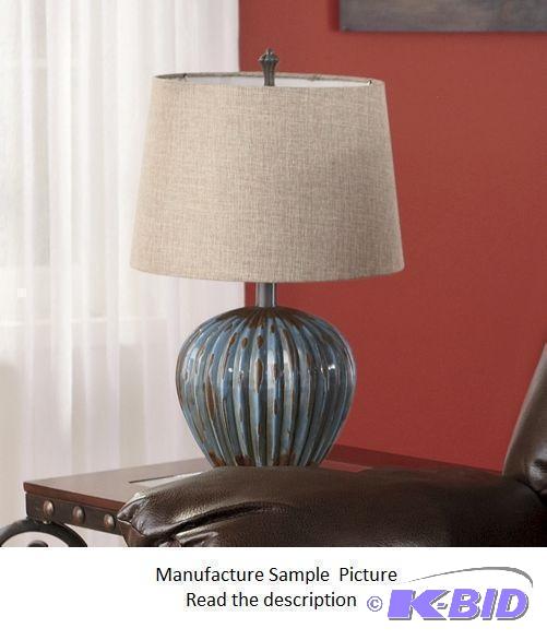lot 62 image: Aqua Ribbed Lamp - Versatile decorating piece...