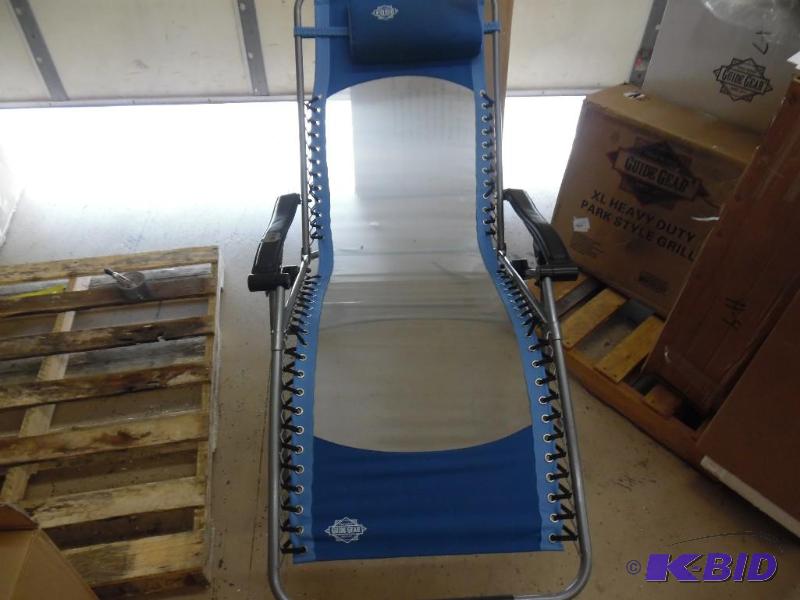 lot H10 image: Lawn Chair