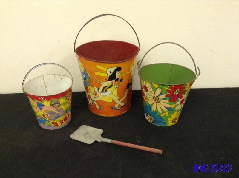 lot 69 image: Metal Sand Bucket and Shovel