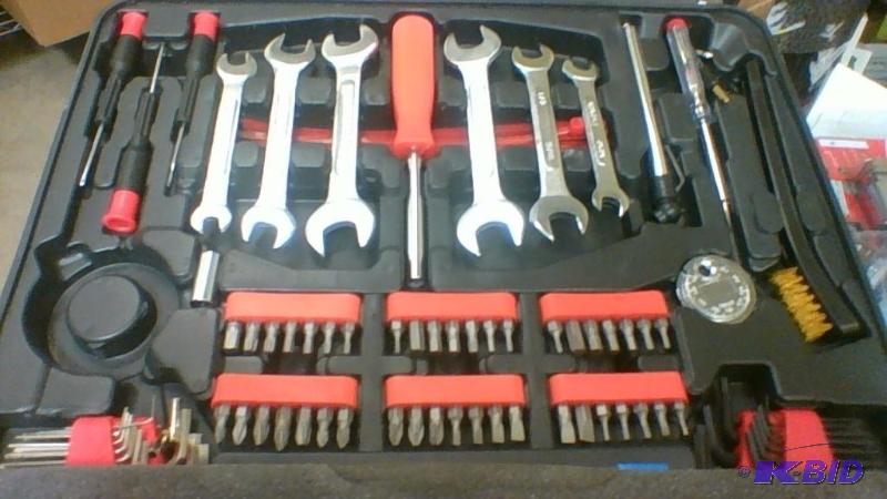 Olympia 122 piece car tool kit