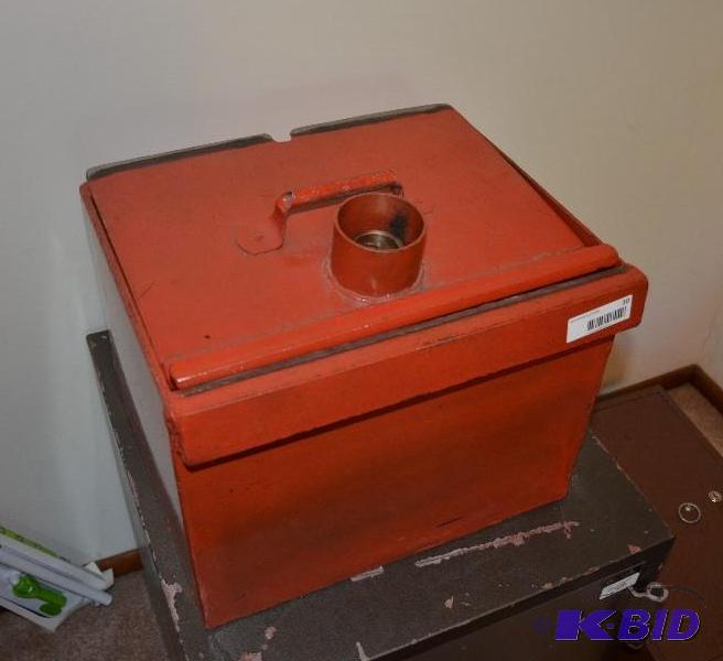 Safe 16x13x13 Please bring your own help &amp...