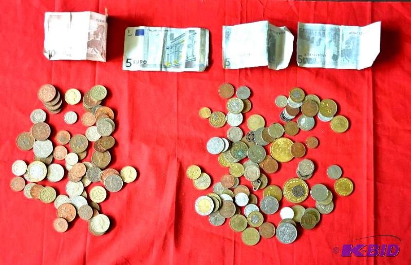 coins - India, three 5 euro bills &amp one 1...