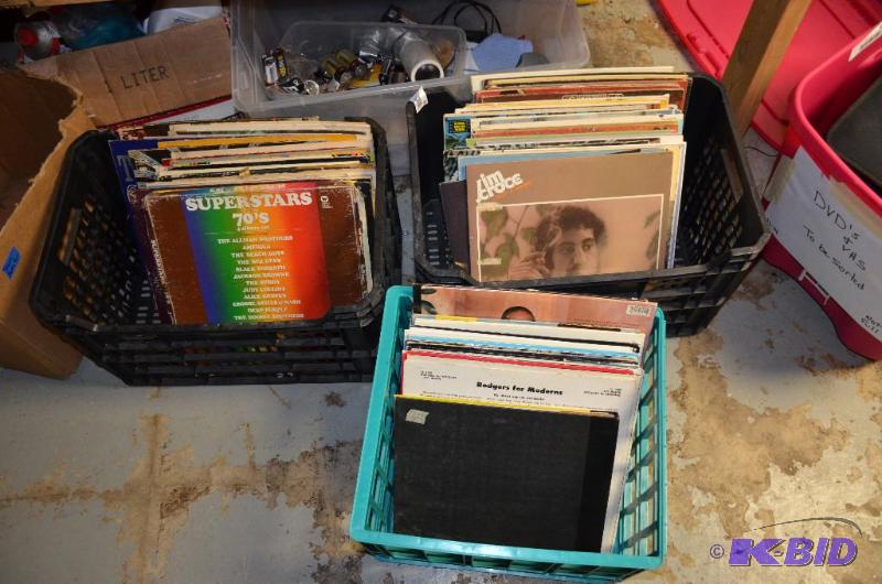 Large group of vintage records...