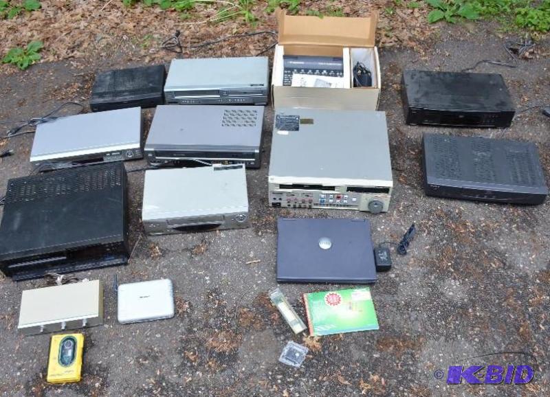 Large electronics lot DVD, VHS, more...