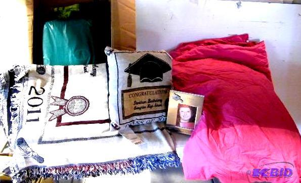 lot 39 image: Mixed Lot  Green Hawaiian Air Mattress - Has ...