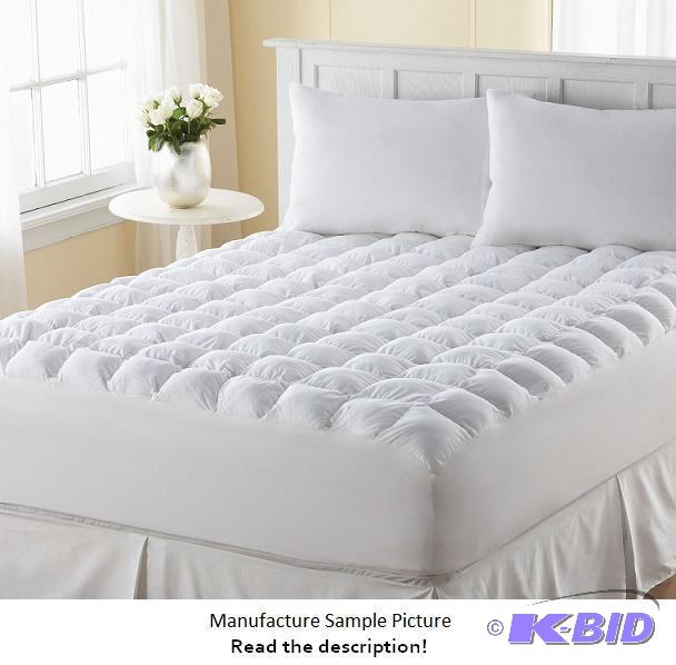 lot 54 image: Ultra Loft Luxury Mattress Pad - Cal King - 7...