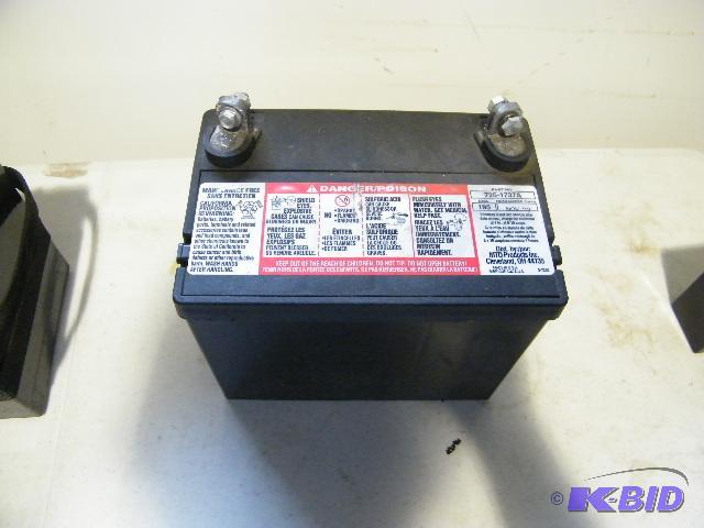 lot 62 image: MTD Battery - 12V - 195 cold cranking amps - ...