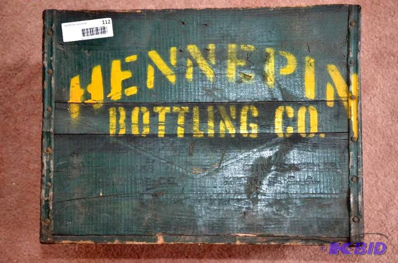 lot 10 image: RARE1910-1920 Hennepin Bottling Company Crate...
