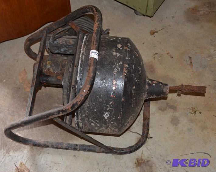 lot 119 image: Large electric plumbing snake- did not test....