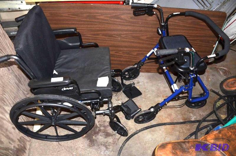 lot 129 image: Drive Wheelchair Cruiser 3 and Evolution walk...