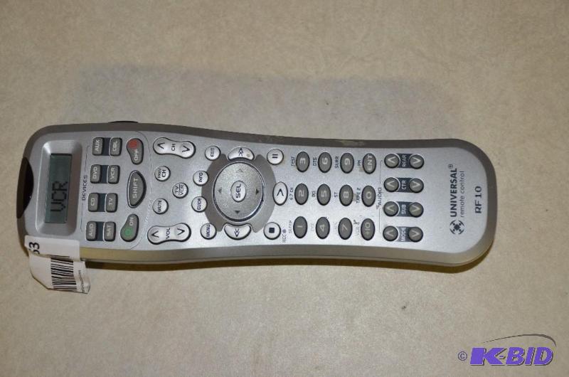 lot 163 image: Universal remote control RF10...