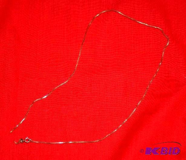 lot 172 image: GOLD necklace - broken...