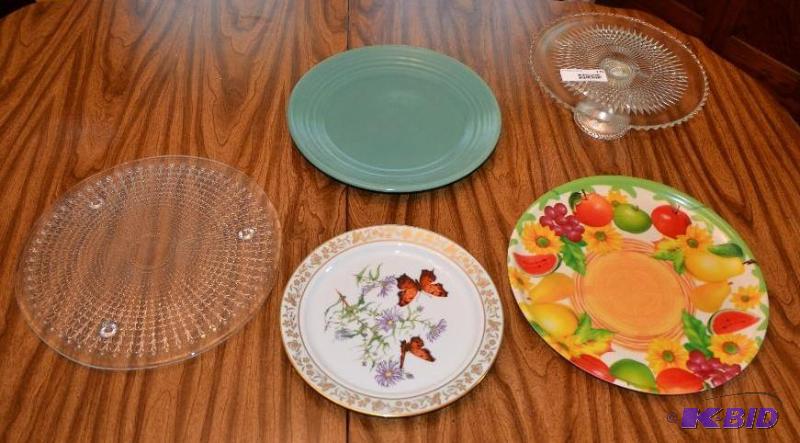 lot 179 image: Lot of glassware and hand painted plates....
