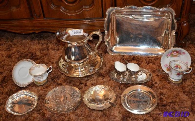 lot 20 image: Shelf of Serving dishes including Wallace pit...