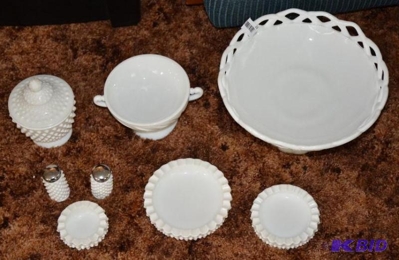 lot 23 image: Vintage Hobnail Milk Glass dishes candy dish...
