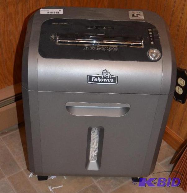 lot 32 image: Fellowes Paper shredder S8-89C....
