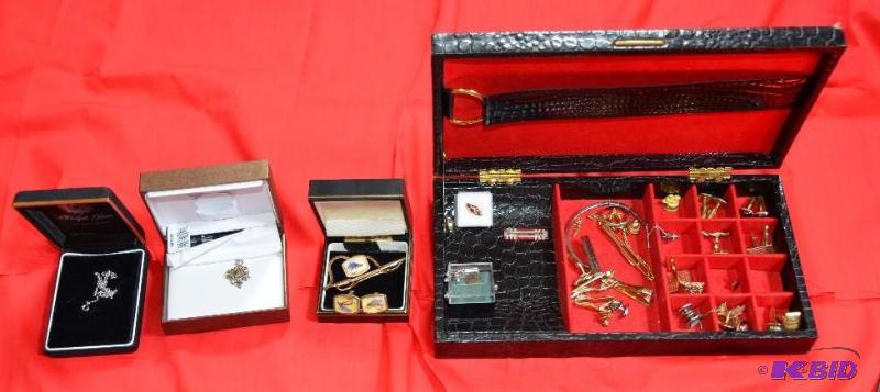 lot 39 image: Lot of antique jewelry- pendants, pins, 10k c...